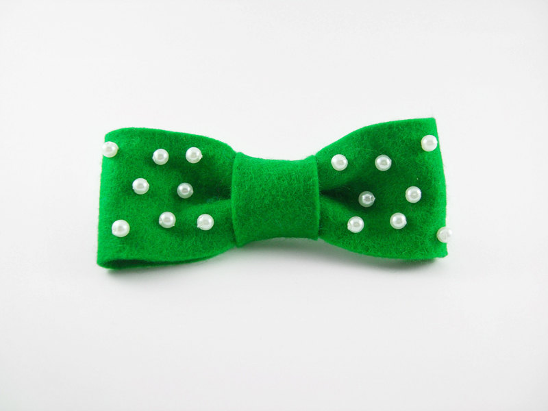 Cute Green Pearl Bow Clip